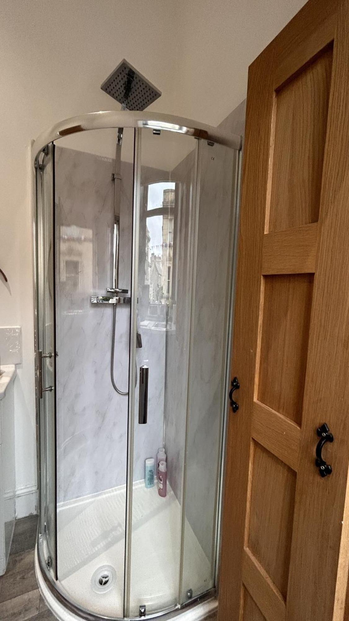 Cozy 1-Bedroom Apartment In The Heart Of Barnsley Town Centre Exterior foto